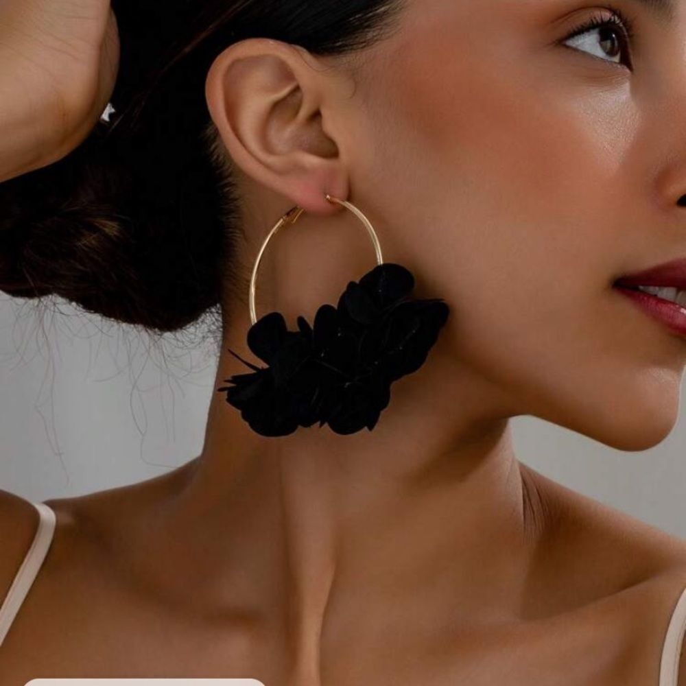 3for$20 1pair Fashionable Floral Ear Hoops, Suitable For Women In Vacation,